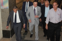 رئيس جامعة بنها يتفقد سير الإمتحانات بهندسة شبرا