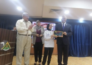 رئيس جامعة بنها يشهد فعاليات جامعة الطفل بجامعة بنها