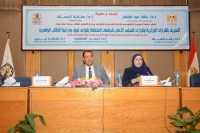 وزير التعليم العالي يستعرض تقريراً حول أنشطة إدارة الوافدين بالجامعات المصرية