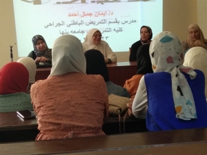 دورة تدريبية عن الإسعافات الأولية لطلاب كلية التربية من الفرق المختلفة