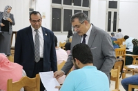 تزامنا مع الموجة الحارة .. «المغربى» يتفقد الإمتحانات ويؤكد على انتظام اللجان