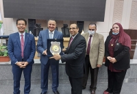 مجلس جامعة بنها يكرم عميد كلية الطب البيطري