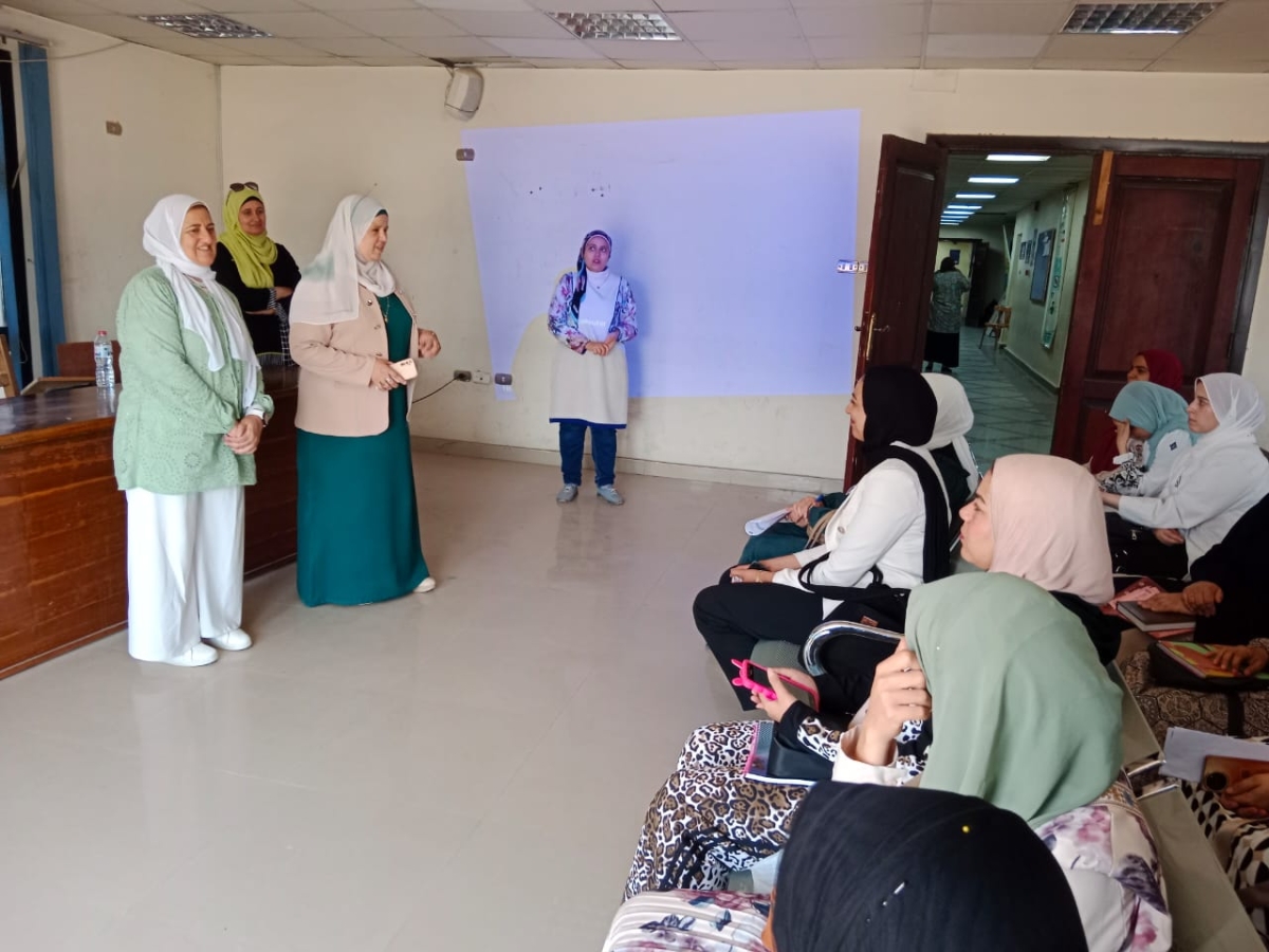 الترحيب بالدفعة الجديدة لبرنامج المكثف للعام الجامعي ٢٠٢٦/٢٠٢٥