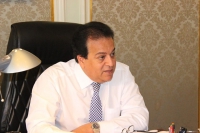 وزير التعليم العالي يستعرض تقريرًا حول تنفيذ الدورة الأولى لمشروع دعم المشروعات الابتكارية للطلاب