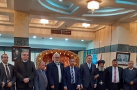 رئيس جامعة بنها يقدم التهنئة للأنبا مكسيموس بعيد الميلاد المجيد